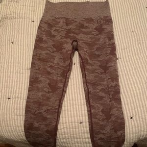 Gymshark Camo Leggings in Berry Red